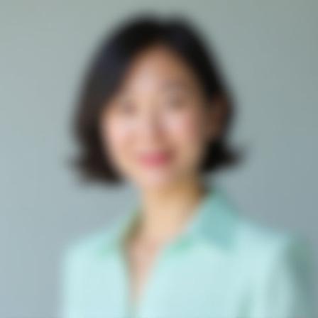 製品開発責任者田中晴奈のポートレート